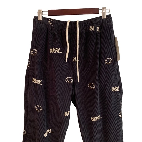 Urban Outfitters Men’s Corduroy Navy Blue Smiley Faces OKAY Embroidered Small - Picture 4 of 16